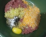 Foto langkah ke 4 dari resep Burger Beef Fatty Homemade.