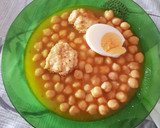 Foto del paso 3 de la receta: Potaje de garbanzos con albóndigas de bacalao