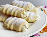Foto del paso 3 de la receta: Cañoncitos de Dulce de Leche o Crema Chantilly Sin Tacc 👩🏼‍🍳💣