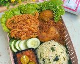Foto langkah ke 8 dari resep Ayam Goreng Serai Dengan Kremesan.