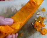 Foto langkah ke 1 dari resep Sayur bening labu putih, labu kuning dan bayam.