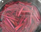 Foto del paso 1 de la receta: Pencas de remolacha rebozadas