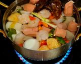 Foto langkah ke 2 dari resep Tomyam Asam Pedas🍲😋_mix Bumbu Instant.