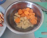 Foto langkah ke 3 dari resep Sup Ayam Pak Min Klaten.