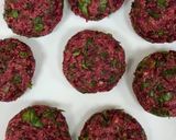 A picture of step 1 of Beetroot Spinach Quinoa cutlets.