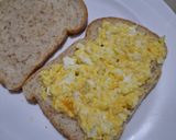 Foto langkah ke 4 dari resep 383. Egg Mayo Sando.
