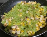 Foto langkah ke 4 dari resep Tumis Pare Jagung Tahu.