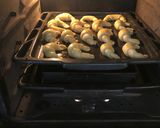 Foto del paso 7 de la receta: Medialunas en el 25 de mayo!