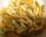 Foto del paso 1 de la receta: Ensalada de pasta con atún