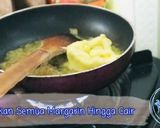 Foto langkah ke 2 dari resep Stik bawang renyah gurih tanpa telur.