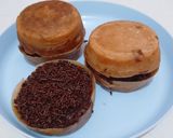 Foto langkah ke 7 dari resep Terang Bulan Strawberry.