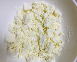 A picture of step 1 of Paneer Pesto Corn Sandwich.