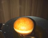 A picture of step 4 of Fluffy Doughnuts.