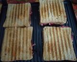 A picture of step 6 of Cheesy Beetroot Sandwich.