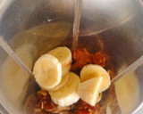 A picture of step 2 of Dates Shake.