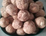 A picture of step 8 of Til Gud Laddu.