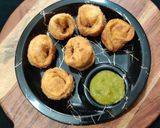 A picture of step 8 of Fried paneer wontons.