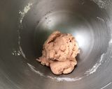 Une image de l'étape 5 de Pâte brisée rose à la fraise, épeautre et lait concentré.