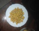 Foto del paso 1 de la receta: Arroz con bacalao, almejas y garbanzos
