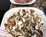 Foto del paso 2 de la receta: Fideuá de pato, foie y setas variadas (al horno)