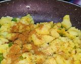 A picture of step 3 of 'Healthy Stuffed Rice balls'.