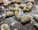 Foto del paso 4 de la receta: Ñoquis de Papa y Espinaca (Ñoquis Verdes)