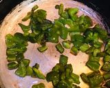 A picture of step 2 of White Sauce Pasta.