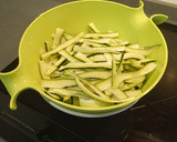 Foto del paso 4 de la receta: Tallarines de calabacín con magro