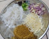 Foto langkah ke 1 dari resep Bola nasi abon keju.