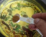 A picture of step 4 of Kathiyawadi kadhi.