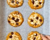 Foto langkah ke 6 dari resep Coconut Almond Chips Cookies 🍪🍪🍪.