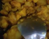 A picture of step 2 of Masala aloo.