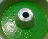 Foto langkah ke 5 dari resep Bolu Kukus Pandan Simple.