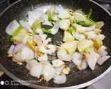 A picture of step 2 of Tri colour bell pepper masala.