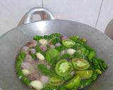 Foto langkah ke 3 dari resep Baby Cumi Sambal Ijo.