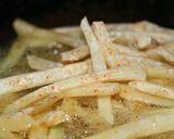 A picture of step 5 of Chatpati fries 🍟.
