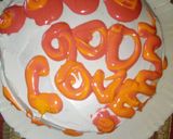 A picture of step 4 of Royal icing.