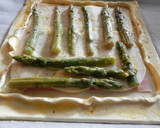 Foto del paso 5 de la receta: Hojaldre de espárragos