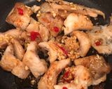 Hình bước làm 3 của món Khô cá tuyết chua ngọt