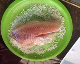 Foto del paso 2 de la receta: Filete de pescado empanizado con coco