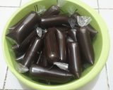 Foto langkah ke 3 dari resep Es Lilin Cokelat.