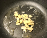 蒜炒小松菜 (油菜) / 簡單家常菜的食譜步驟3照片