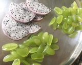 A picture of step 1 of Dragon Fruit Salad.