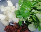 Foto del paso 7 de la receta: Ensalada de pollo con vinagreta de miel