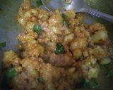 A picture of step 2 of Masala Gobhi.