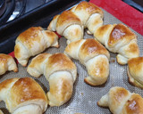 Foto del paso 7 de la receta: Medialunas ❤️