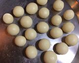 A picture of step 4 of Rasila Kakara Pitha.