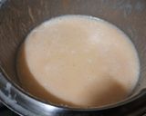 A picture of step 4 of Organic Papaya milk shake.