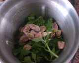 Foto del paso 2 de la receta: Patatas con perejil y pistacho