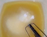 A picture of step 3 of Vanilla cake (oil base).